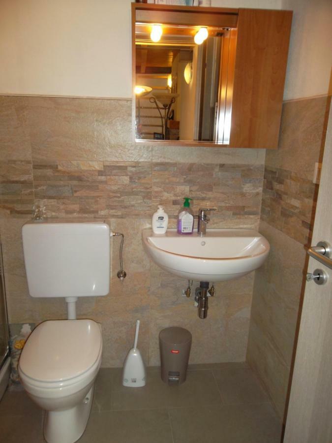 Vesna Loft In Luino Apartment Bagian luar foto