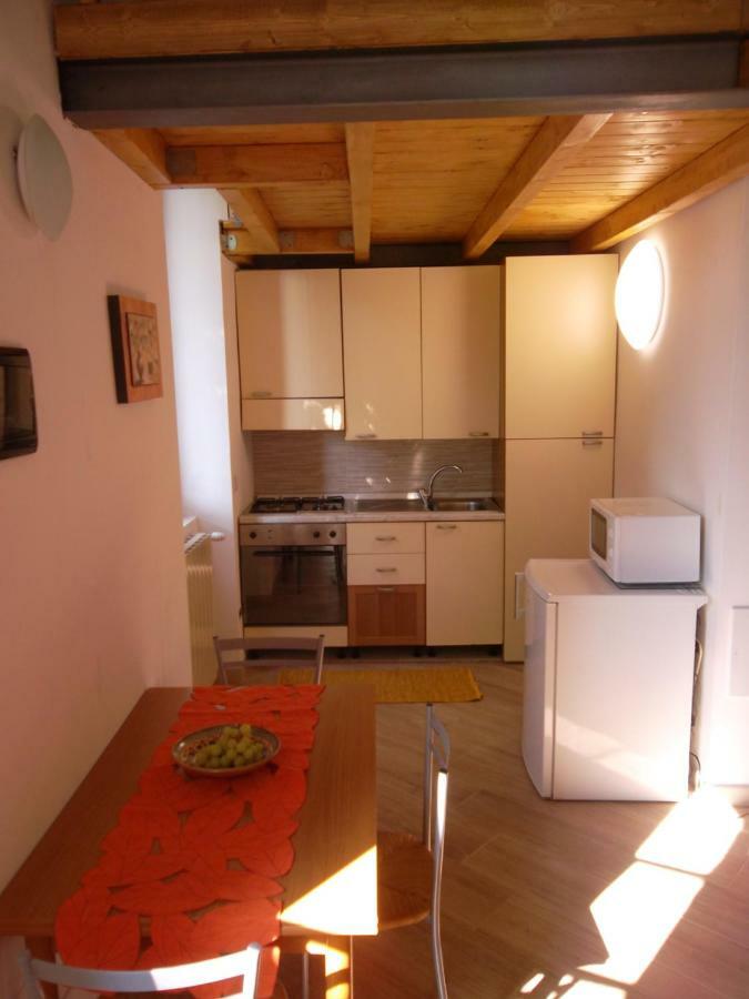 Vesna Loft In Luino Apartment Bagian luar foto